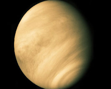 На Венере очень жарко из-за действия перникового эффекта. Фото Тhinkquest.org