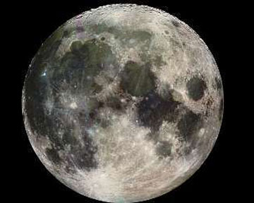 Ученые не могут прийти к единому мнению относительно концентрации воды на Луне. Фото NASA