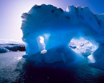 Над Арктикой за несколько недель была уничтожена примерно половина озонового слоя. Фото GettyImages